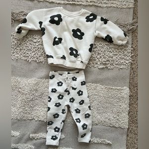 Zara printed sweatshirt and leggings for infant 9-12 months size